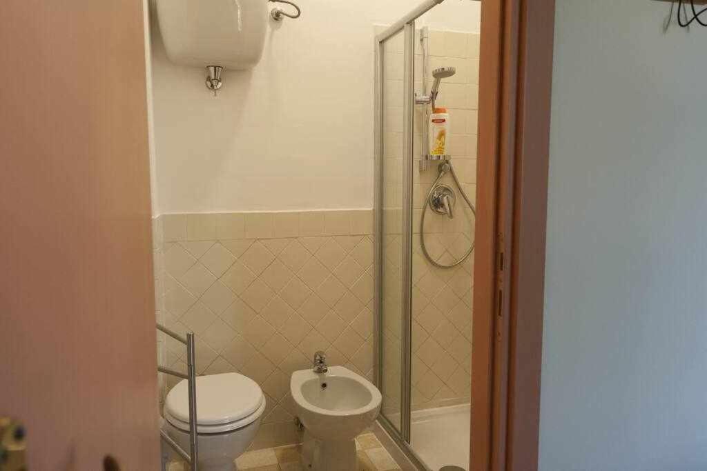 Ospitaci Appartamenti Viale Mezzetti Фолиньо Екстериор снимка